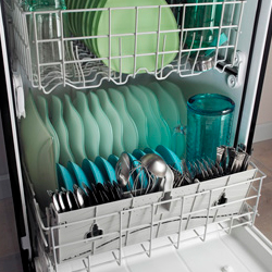 Buying a Dishwasher: Is it Better to Shop Online or at the Store?