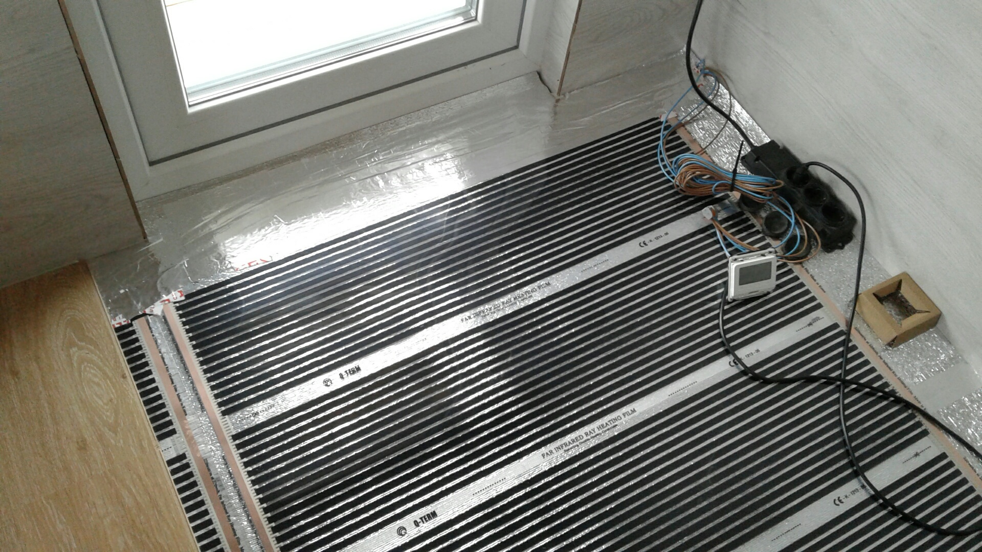 Установка теплого пленочного пола: Инструкция по монтажу инфракрасного ...