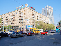 Busy intersection in Volgograd