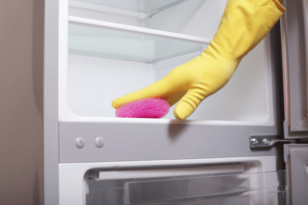 помыть холодильник